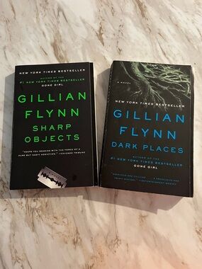 Gillian Flynn Sharp Objects & Dark Places